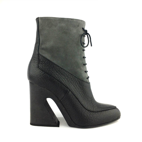 Lace-Up Ankle Boots Black / Grey