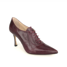 Pointy Lace-Up