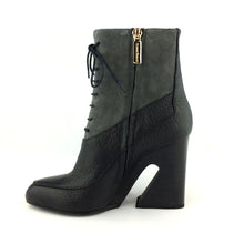 Lace-Up Ankle Boots Black / Grey